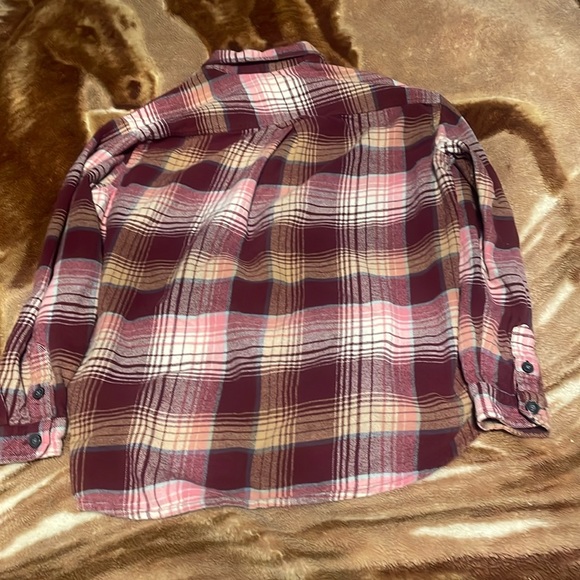 Cute pink flannel💓 - Picture 3 of 4